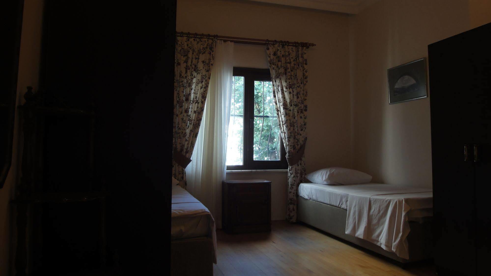 Veni Vidi Dormi Hostel Istanbul Bagian luar foto
