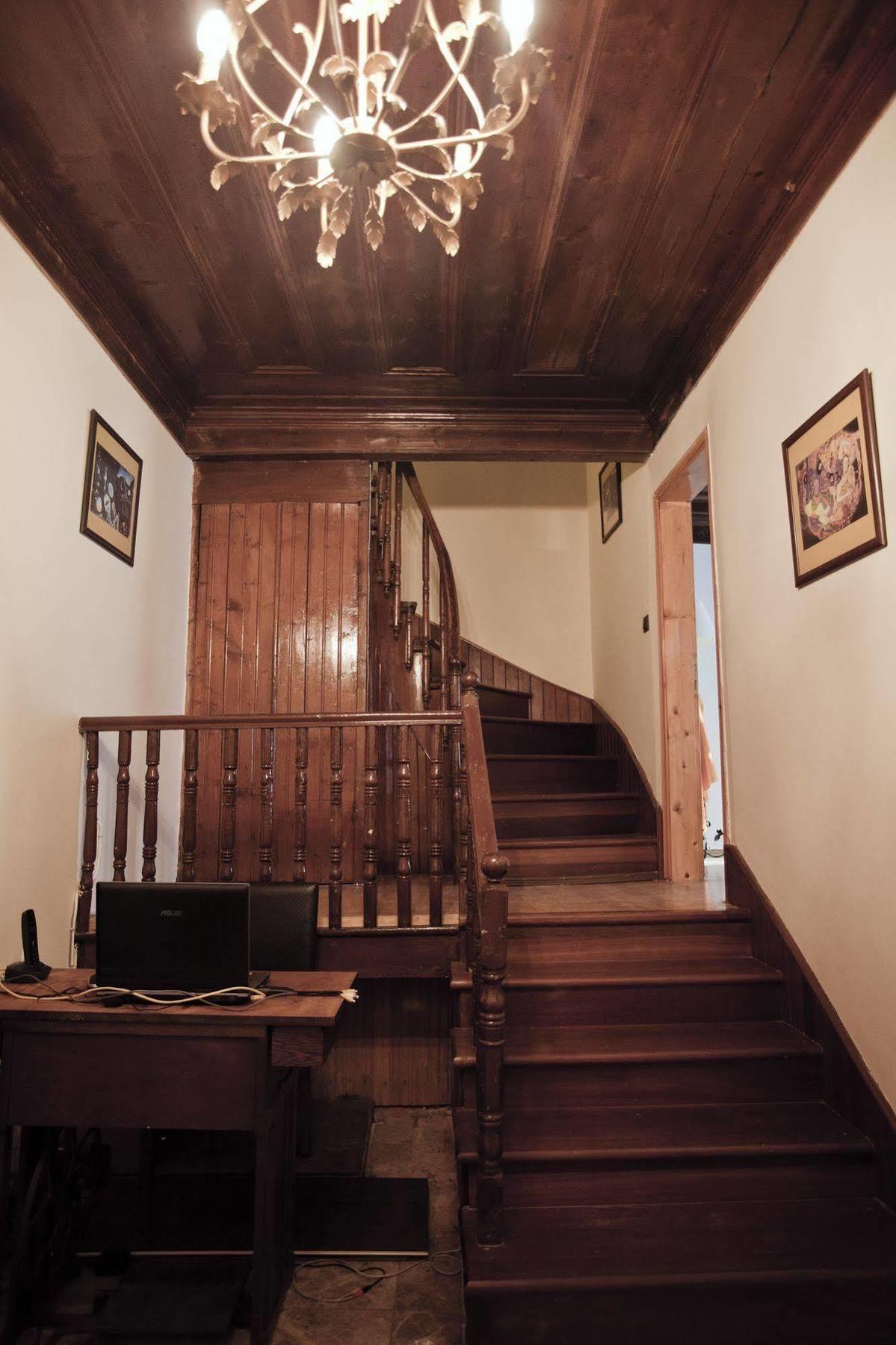 Veni Vidi Dormi Hostel Istanbul Bagian luar foto